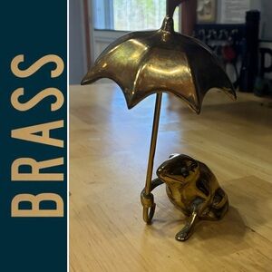 Brass frog with umbrella